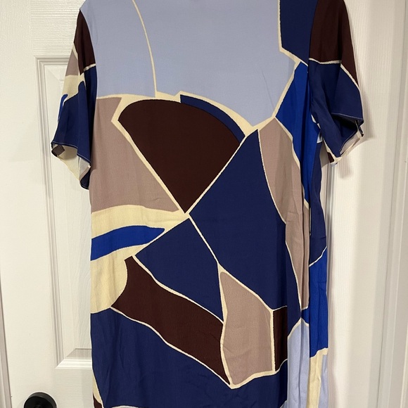 Aritzia Tiegen Dress, Size Large, cornflower blue, royal blue and neutral tones. - Picture 3 of 7